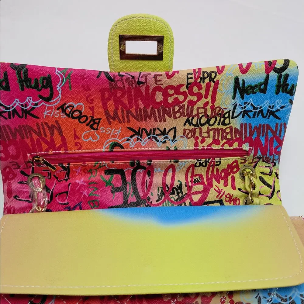 Graffiti Quilted Shoulder Bag Women's Colorful Graphic Casual Crossbody Purse